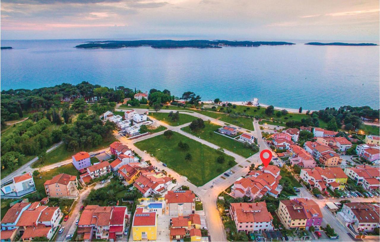 Lovely Apartment In Fazana With House Sea View Exterior photo